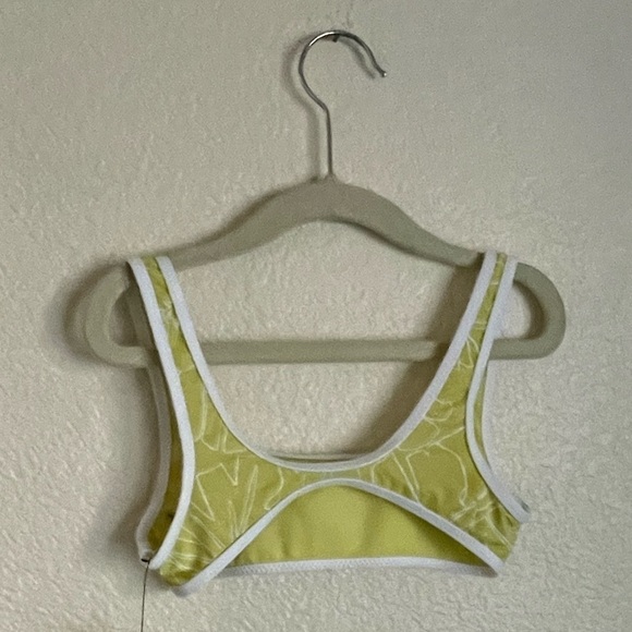 Volcom Girls Tropicoco Crop Bikini Top 7 Citron White NEW - Picture 3 of 6